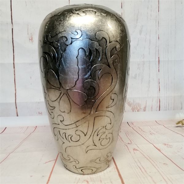 Large SIA Vase