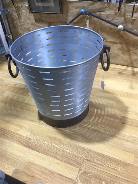 Metal Olive Bucket